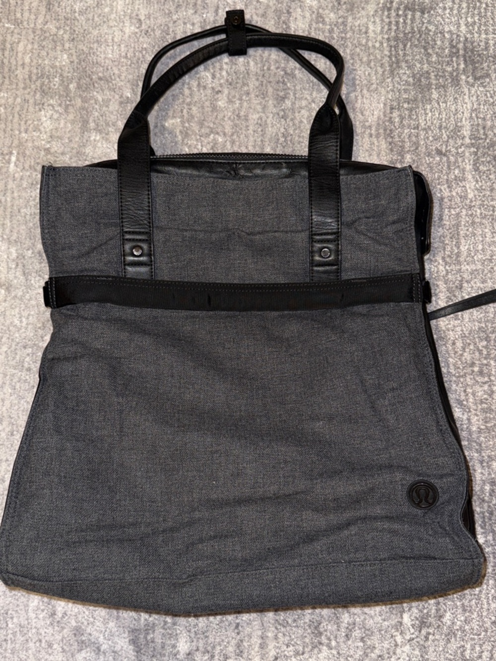 Lululemon Follow Your Bliss Bag - Picture 4 of 13